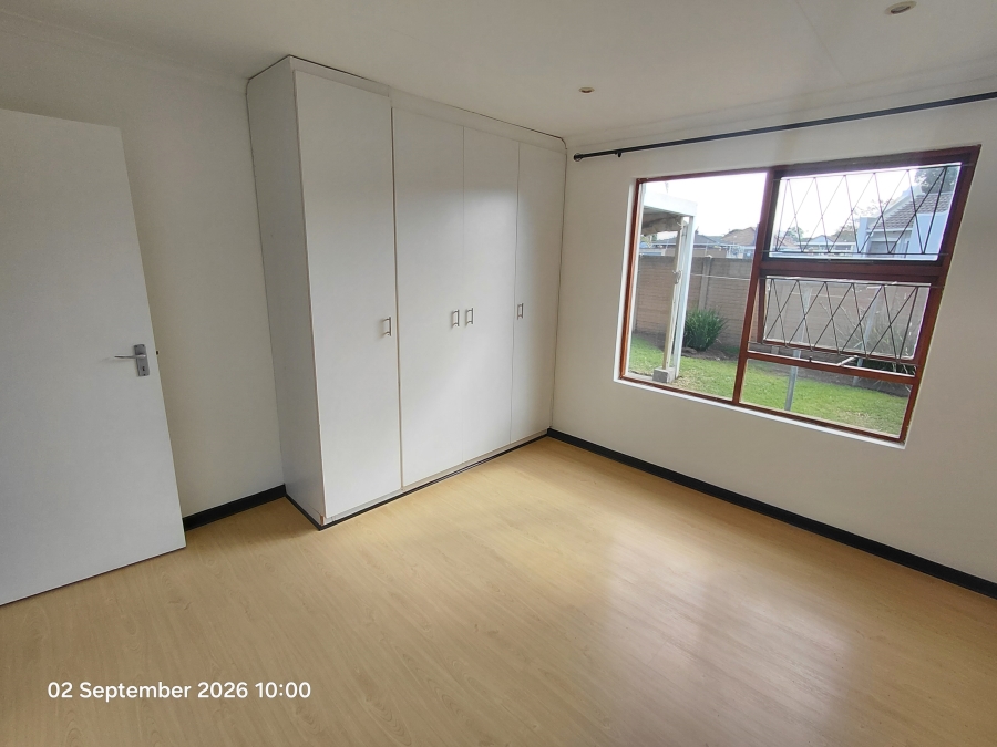 2 Bedroom Property for Sale in Kabega Park Eastern Cape